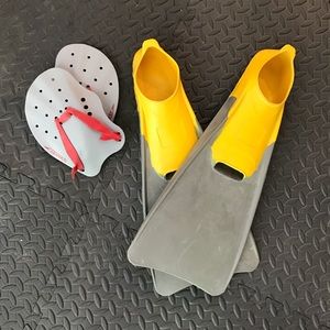 Speedo hand paddles and flippers